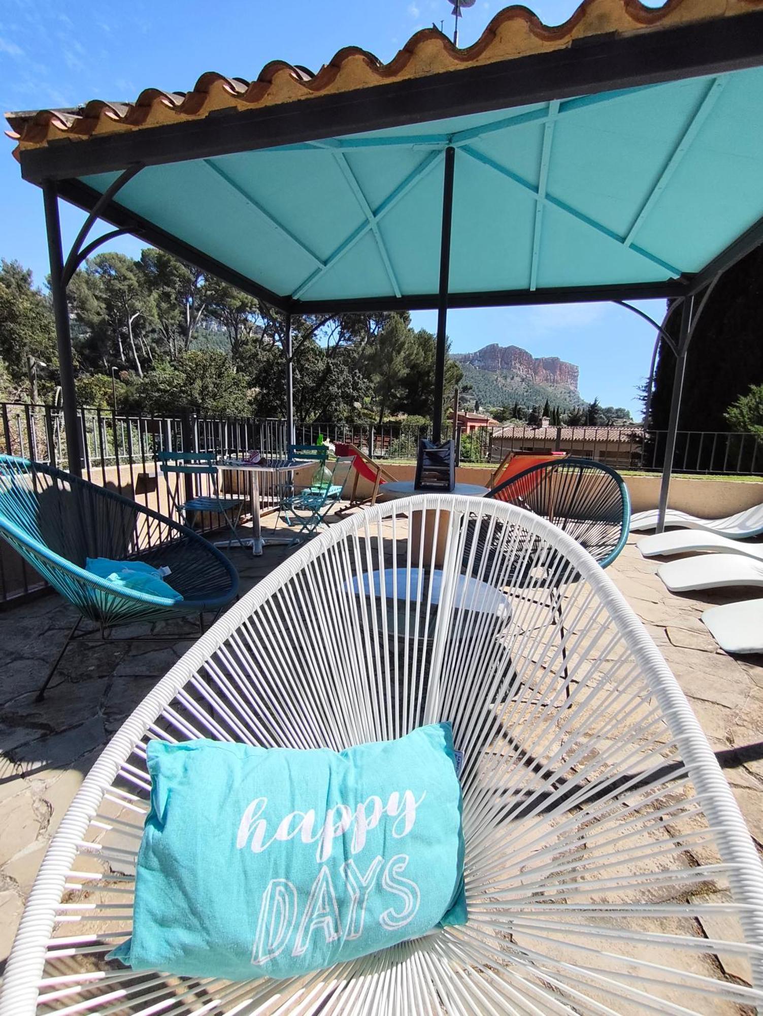Boutique Hostel By Cassis Luaran gambar